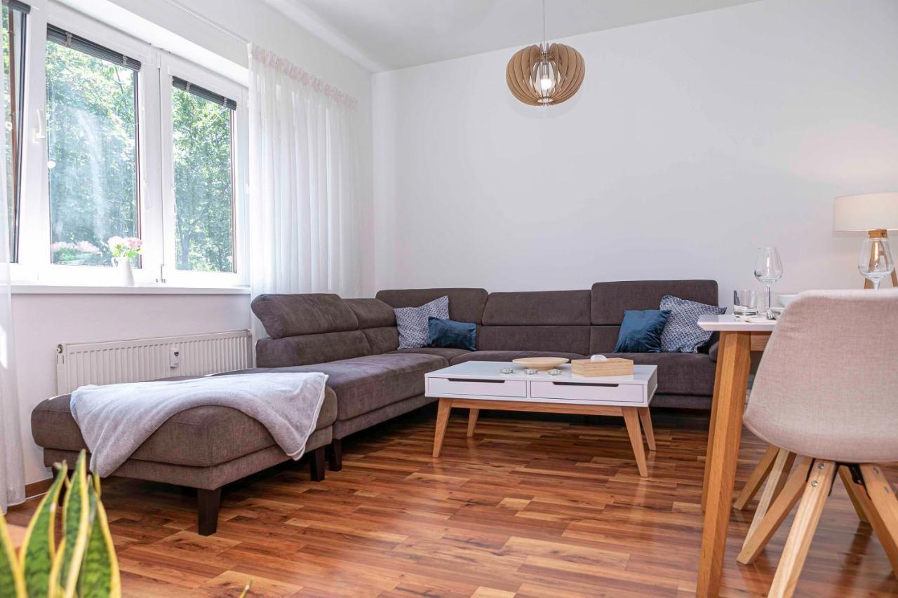 Castle View Apartment With Free Parking Bratislava Eksteriør billede